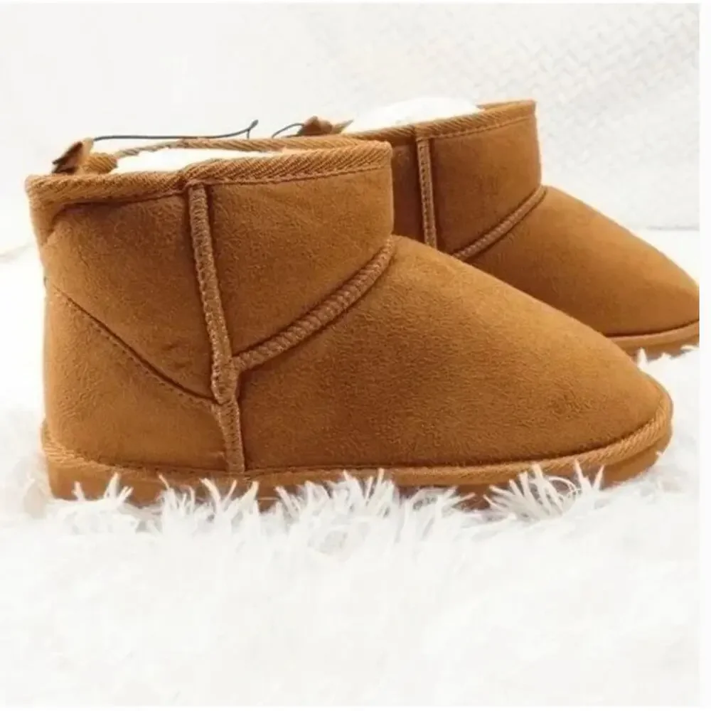 MIA Syndee Faux Fur Lined Cozy Booties 9 NWOT Brown Boots Slip On